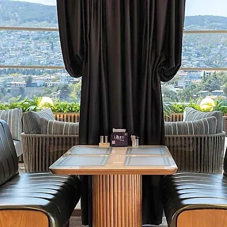 Hotel Lilium & 4*