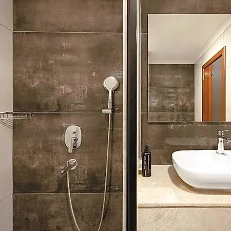 Hotel Lilium &